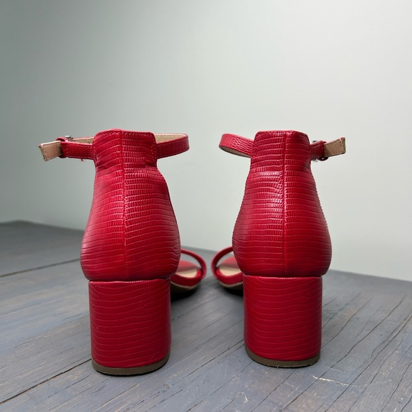 Red George Block Heels - Picture 5 of 6